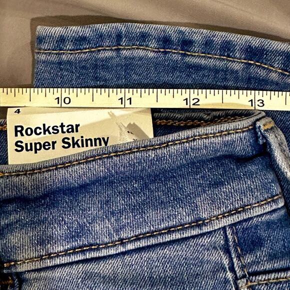 NWT Old Navy Rock Star Super Skinny Jeans Size 4 - Picture 6 of 11